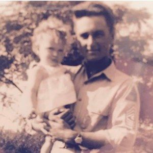 Meet your Posher, Elaine